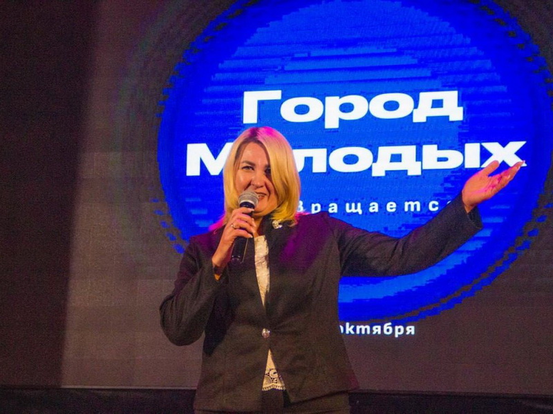 «Лидер – шаг в будущее». В Кургане стартовала молодежная профильная смена «Город молодых».