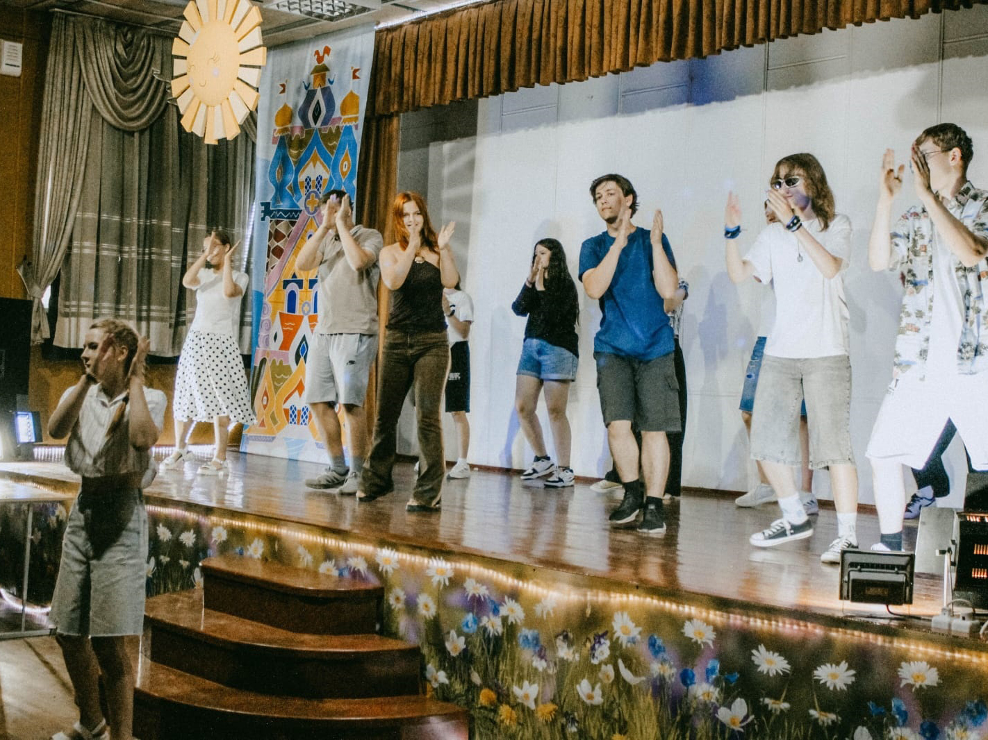 Старшеклассники Кургана на летних каникулах трудятся вожатыми.