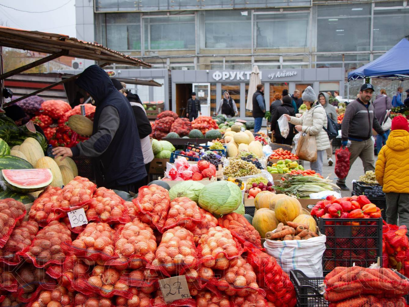 Сельскохозяйственная ярмарка «Дары осени» приглашает курганцев за овощами и фруктами.