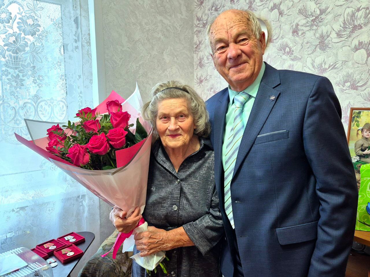 Жизнь ветерана труда из Кургана Евгении Шороховой – воплощение подвига трудовой доблести.