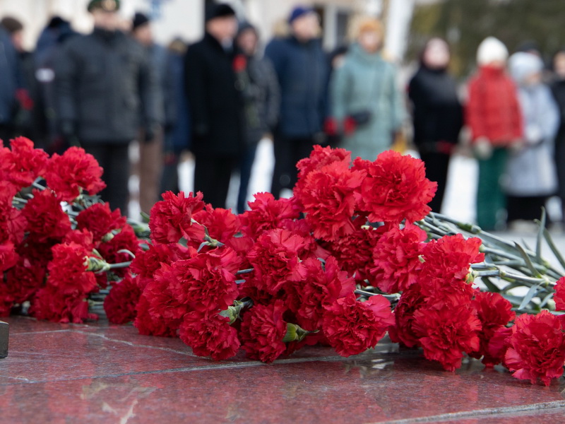 9 декабря в России отмечается День Героев Отечества.