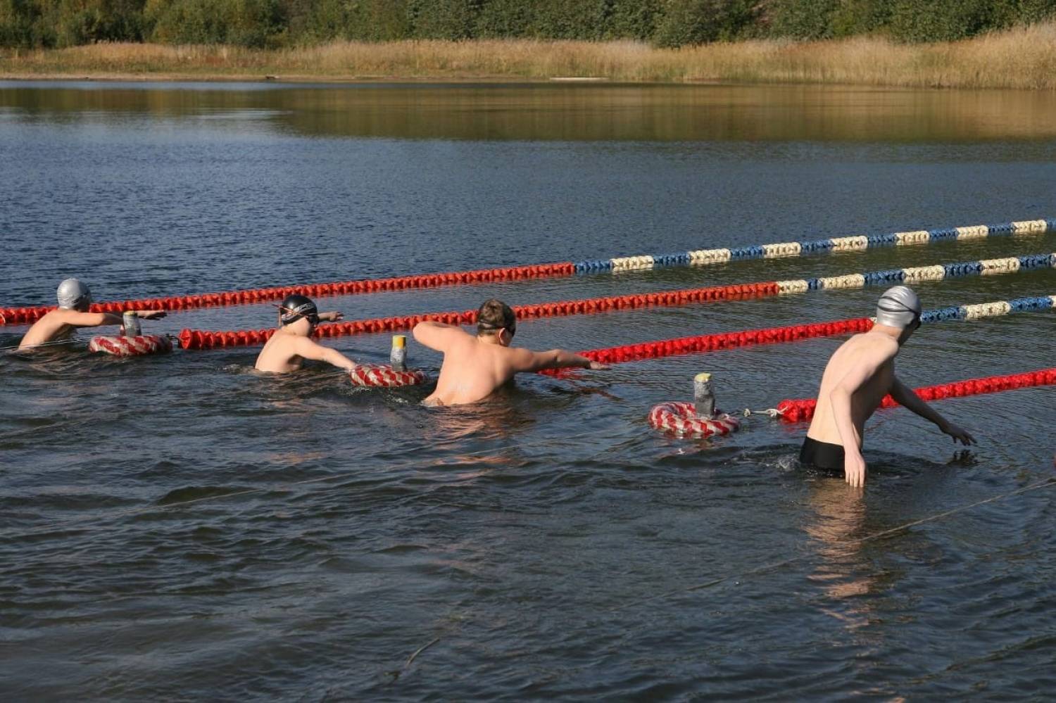 На Голубых озерах состоялся первый этап Кубка Уральского федерального округа по зимнему плаванию
