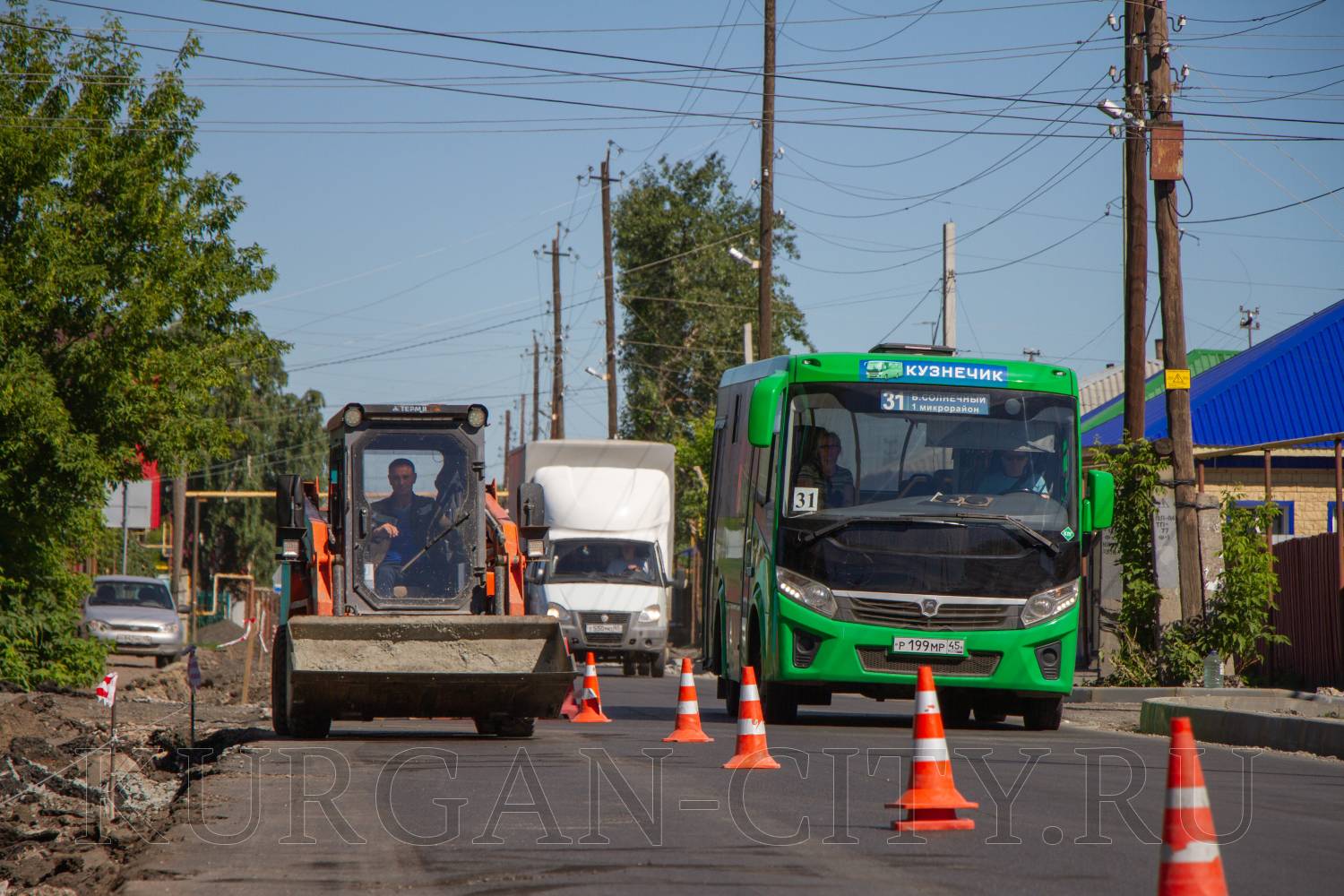 Улицу Комиссаров в Северном микрорайоне ремонтируют в рамках нацпроекта «Безопасные качественные дороги»