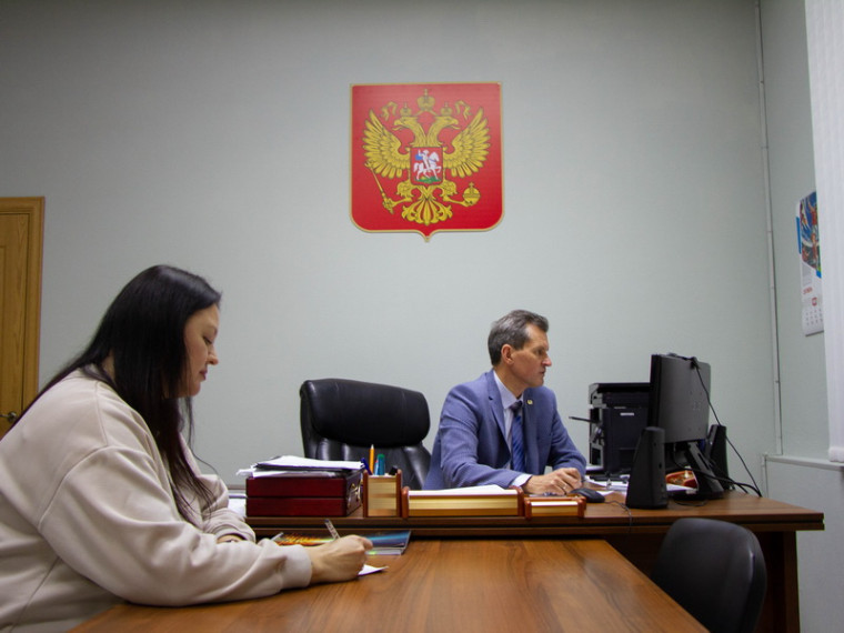 С вопросами – на горячую линию. С вопросами – на горячую линию.