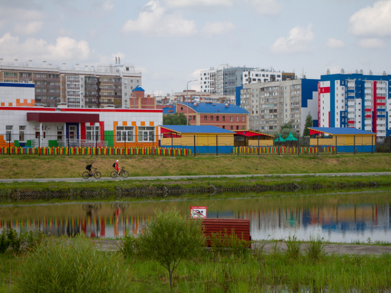 Глава города Антон Науменко проверил содержание городских территорий. Глава города Антон Науменко проверил содержание городских территорий.