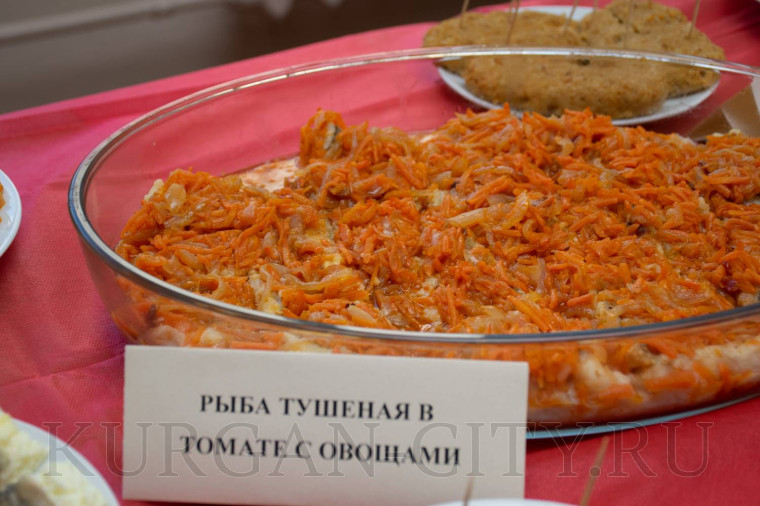 МУП «Комбинат питания» провело презентацию-дегустацию блюд из школьного меню.