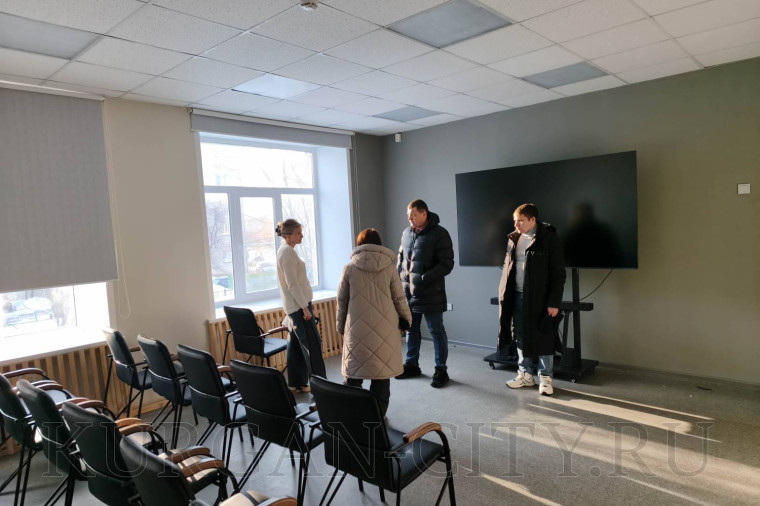 Глава города Антон Науменко провел очередной объезд по благоустройству.