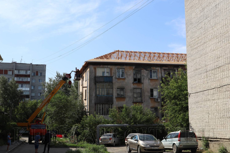 Департамент ЖКХ контролирует ход работ по восстановлению дома № 3 по улице Победы.