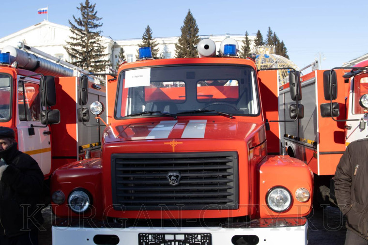 Курган получил для поста муниципальной пожарной охраны пожарный автомобиль.
