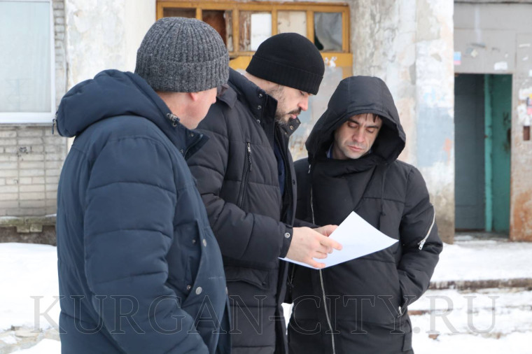 Директор ДЖКХ Роман Медведев продолжает выезды на проблемные адреса.