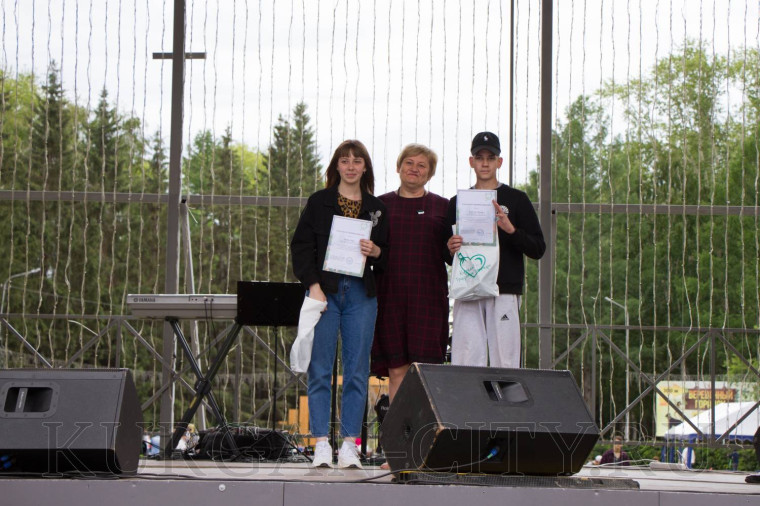 День молодежи - 2022. Глава города Кургана Елена Ситникова поздравила курганцев с праздником.