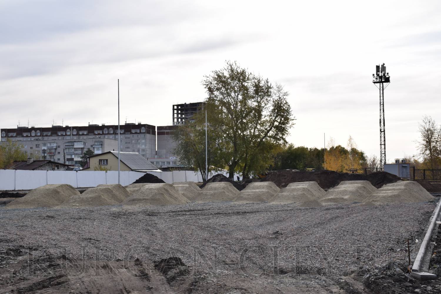 Работы по реконструкции стадиона «Локомотив» ведутся полным ходом.