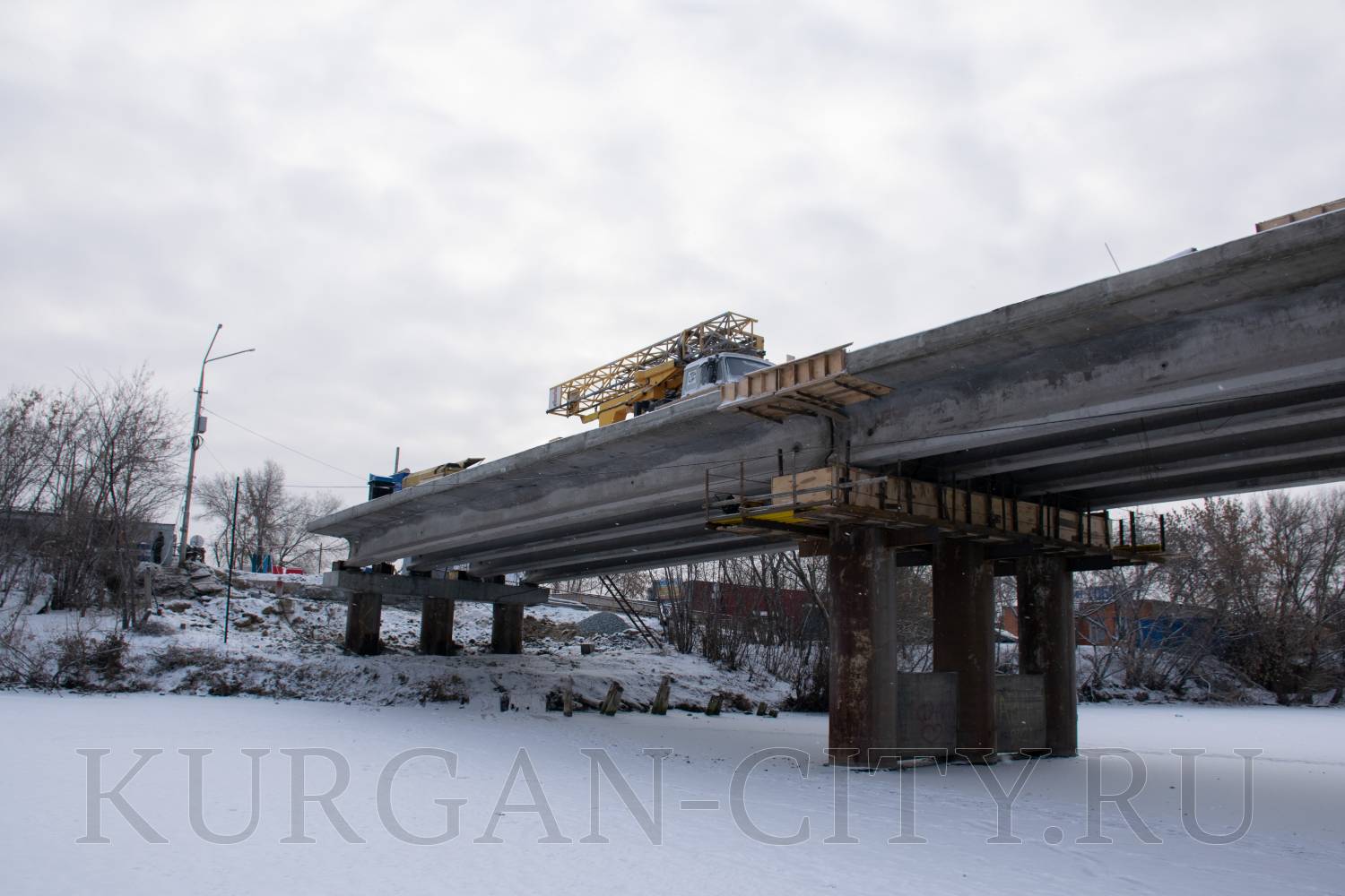 В Кургане продолжаются масштабные ремонты мостов, на финальной стадии – работы по Некрасовскому путепроводу.