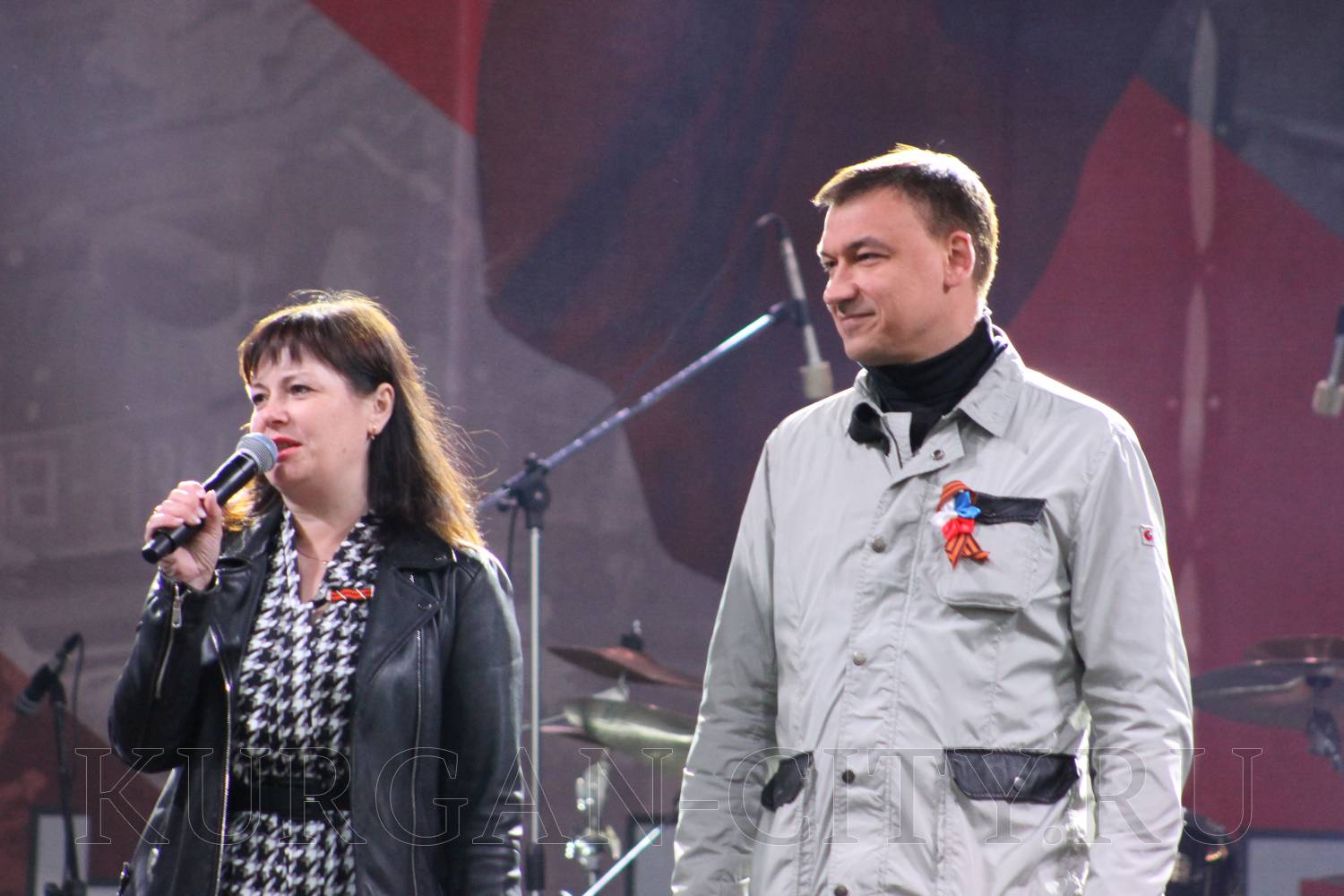 Курганцев поздравила с Днем Победы московская фолк-группа «Партизан FM».